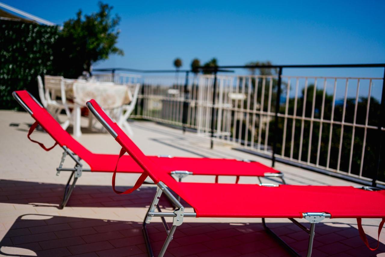 Tre Ponti Panoramic Seaview Apartment Sanremo Exterior photo