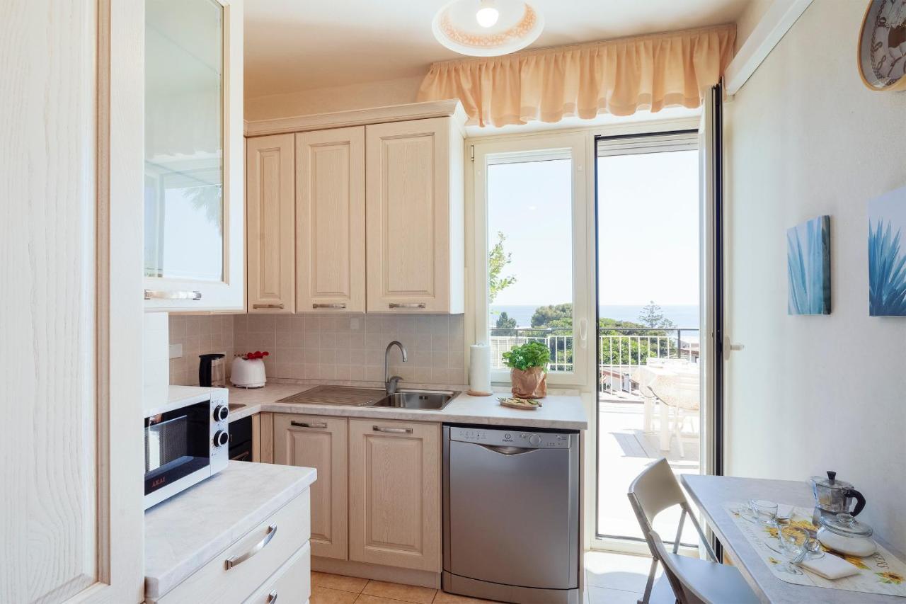 Tre Ponti Panoramic Seaview Apartment Sanremo Exterior photo